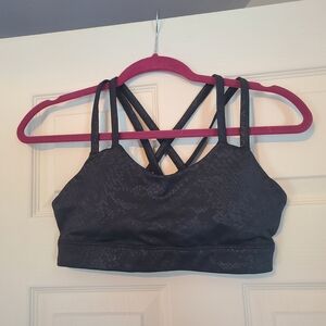 Elegant Black Strappy Sports Bra